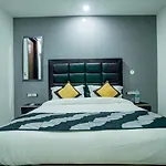 A1Rooms By Family Stay Hotel