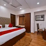 A1Rooms By Family Stay Hotel